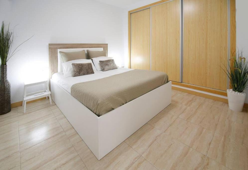 Apartamentos Puerto Nova Картахена Екстер'єр фото